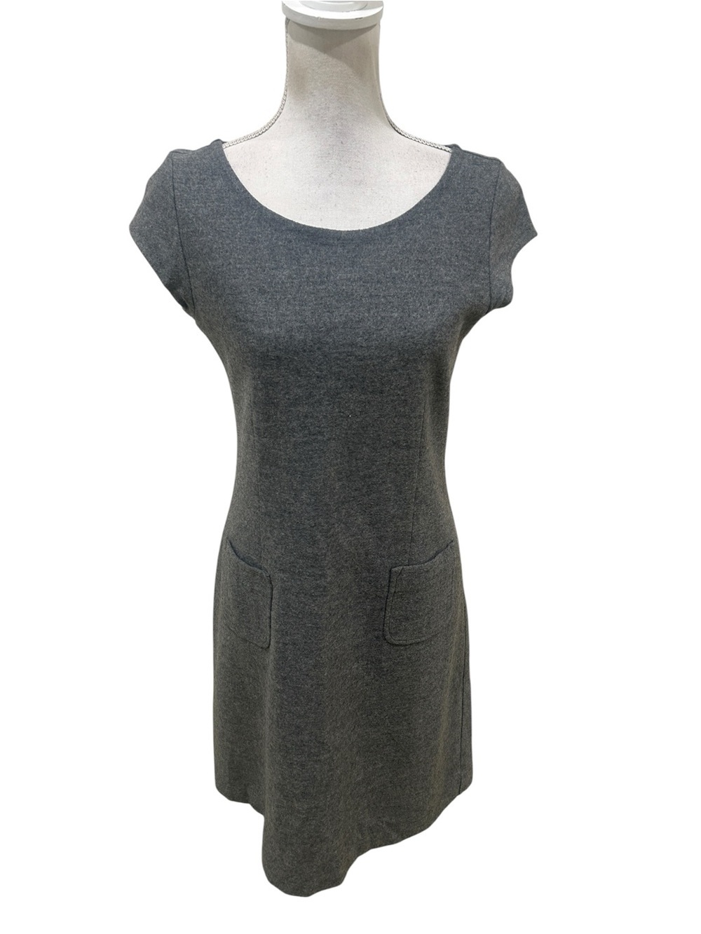 Banana Republic Charcoal Grey Cap-Sleeve wool lined Mini Dress patch pocket sz 8